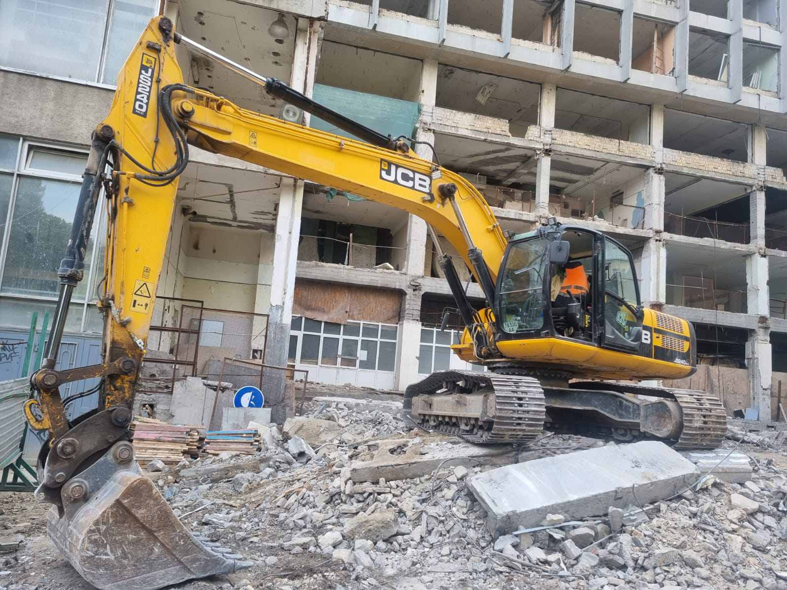 ekskavator gusenychny